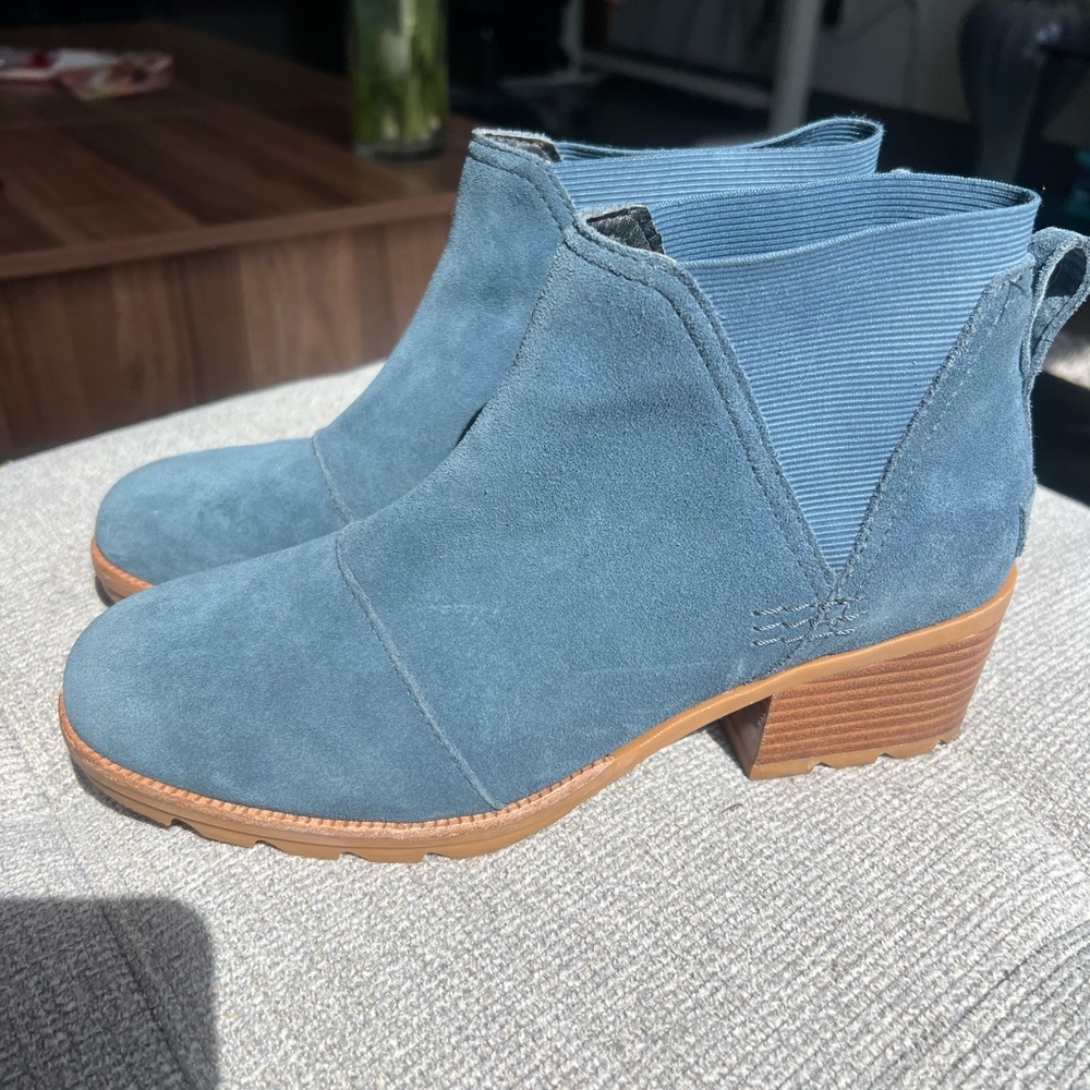 Blue Suede Cate Chelsea Sorel Heeled Ankle Boots